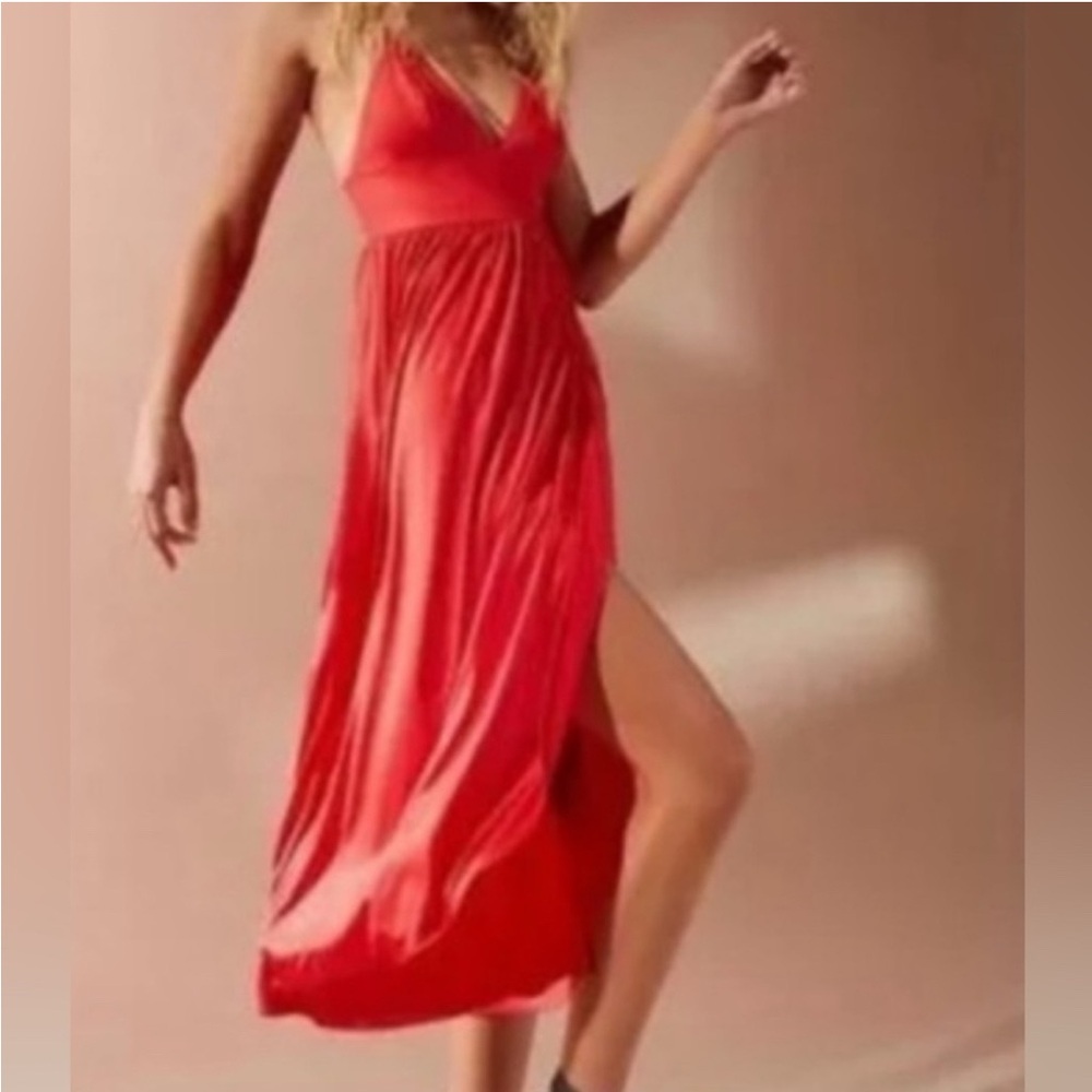 Urban Outfitters Luciana Tulip Hem Midi Dress